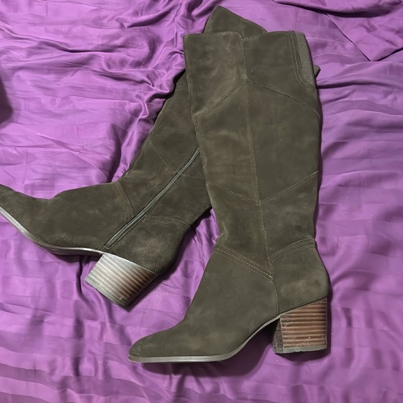 Crown Vintage Dark Brown boots - Picture 1 of 6